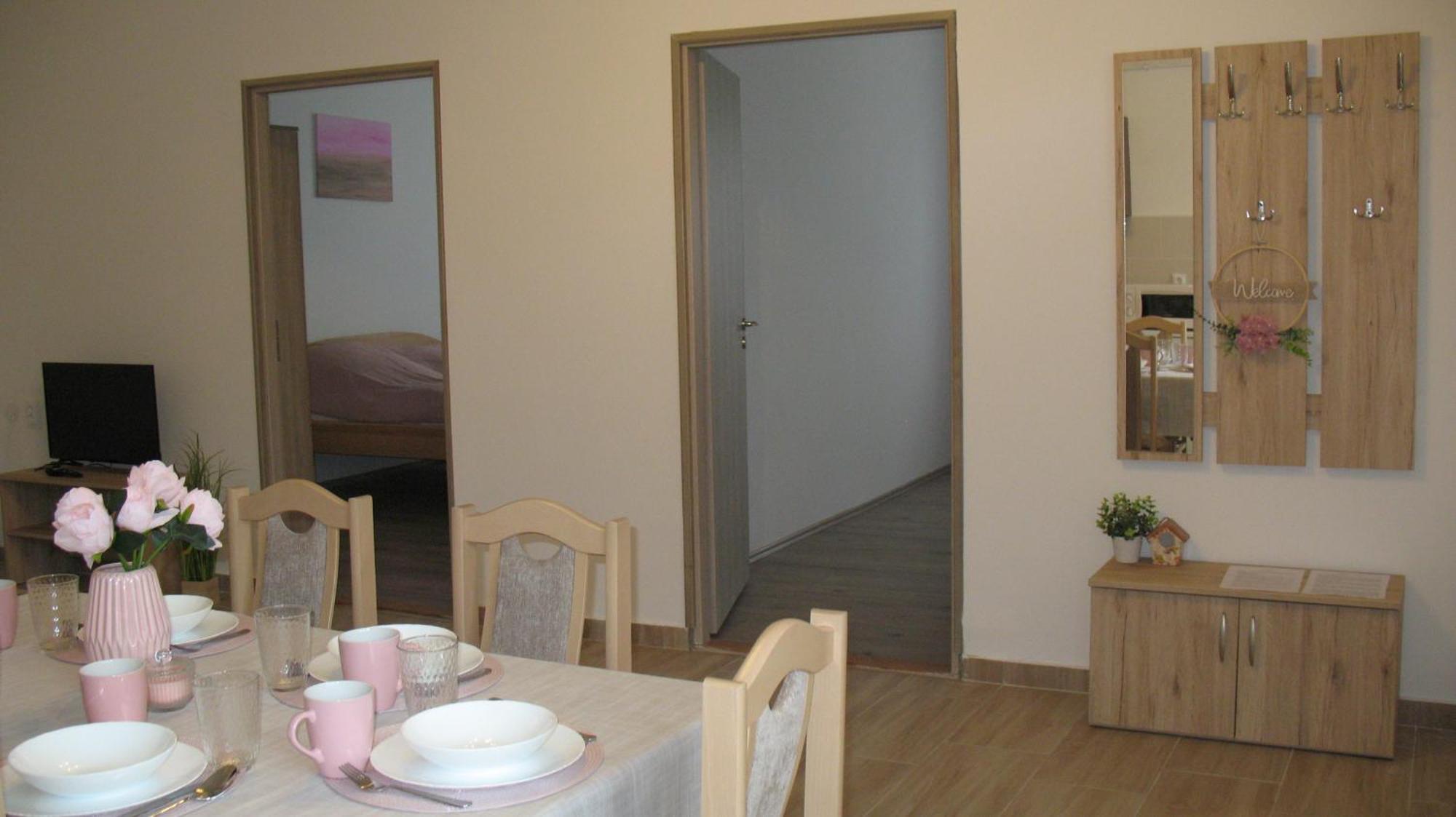 Izisz Apartman Matraterenye Esterno foto