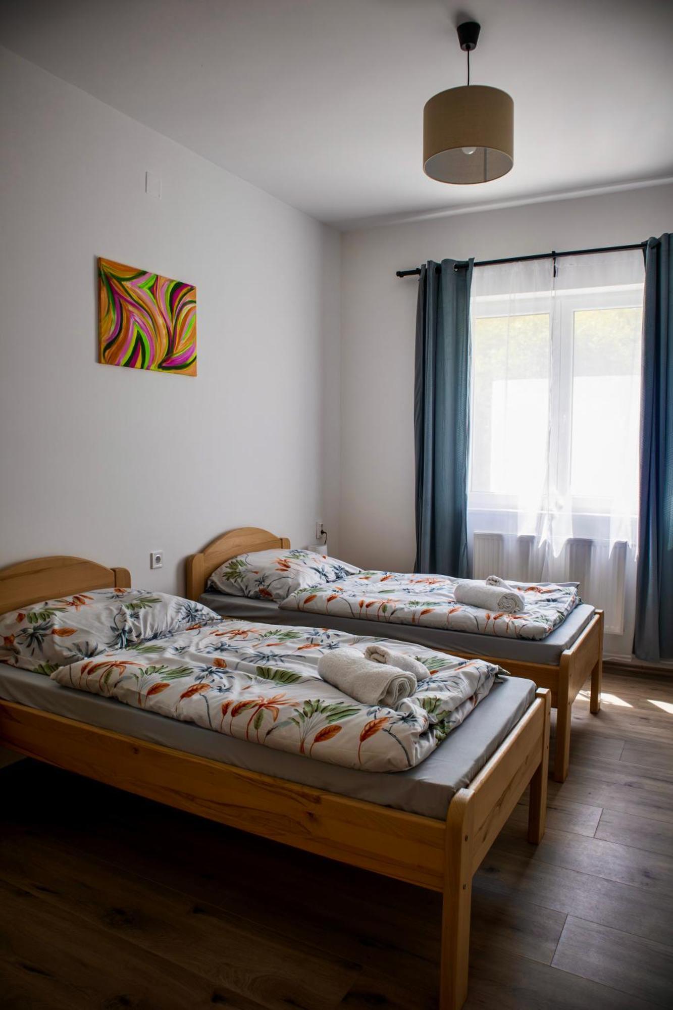 Izisz Apartman Matraterenye Esterno foto