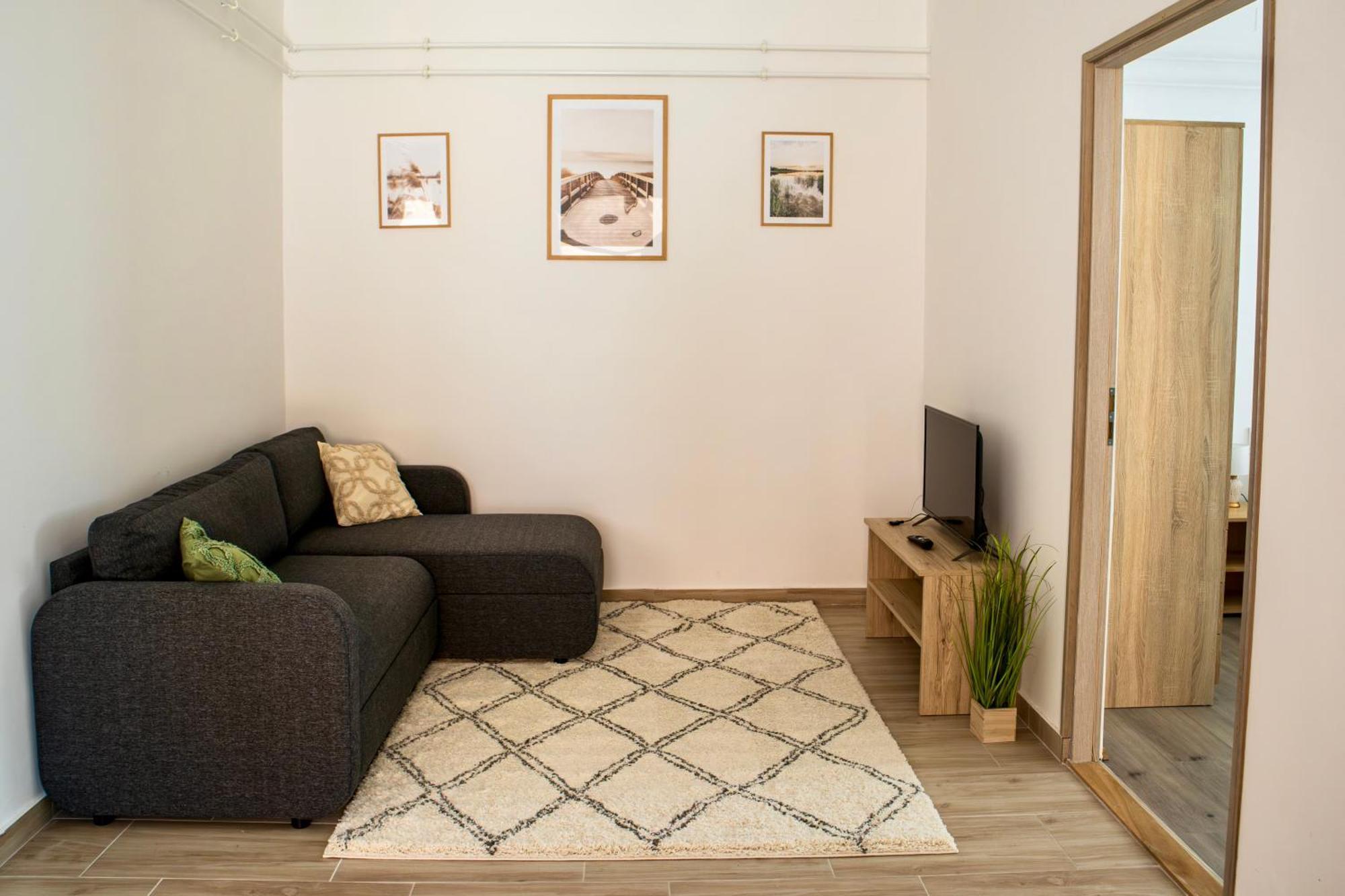 Izisz Apartman Matraterenye Esterno foto